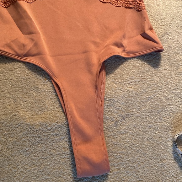 Lulus NWT lace thong bodysuit - Picture 7 of 10